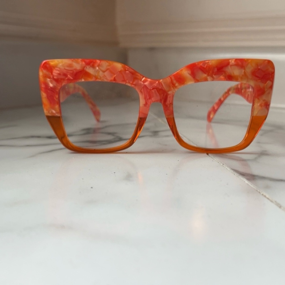 Oversized Orange and marble glasses